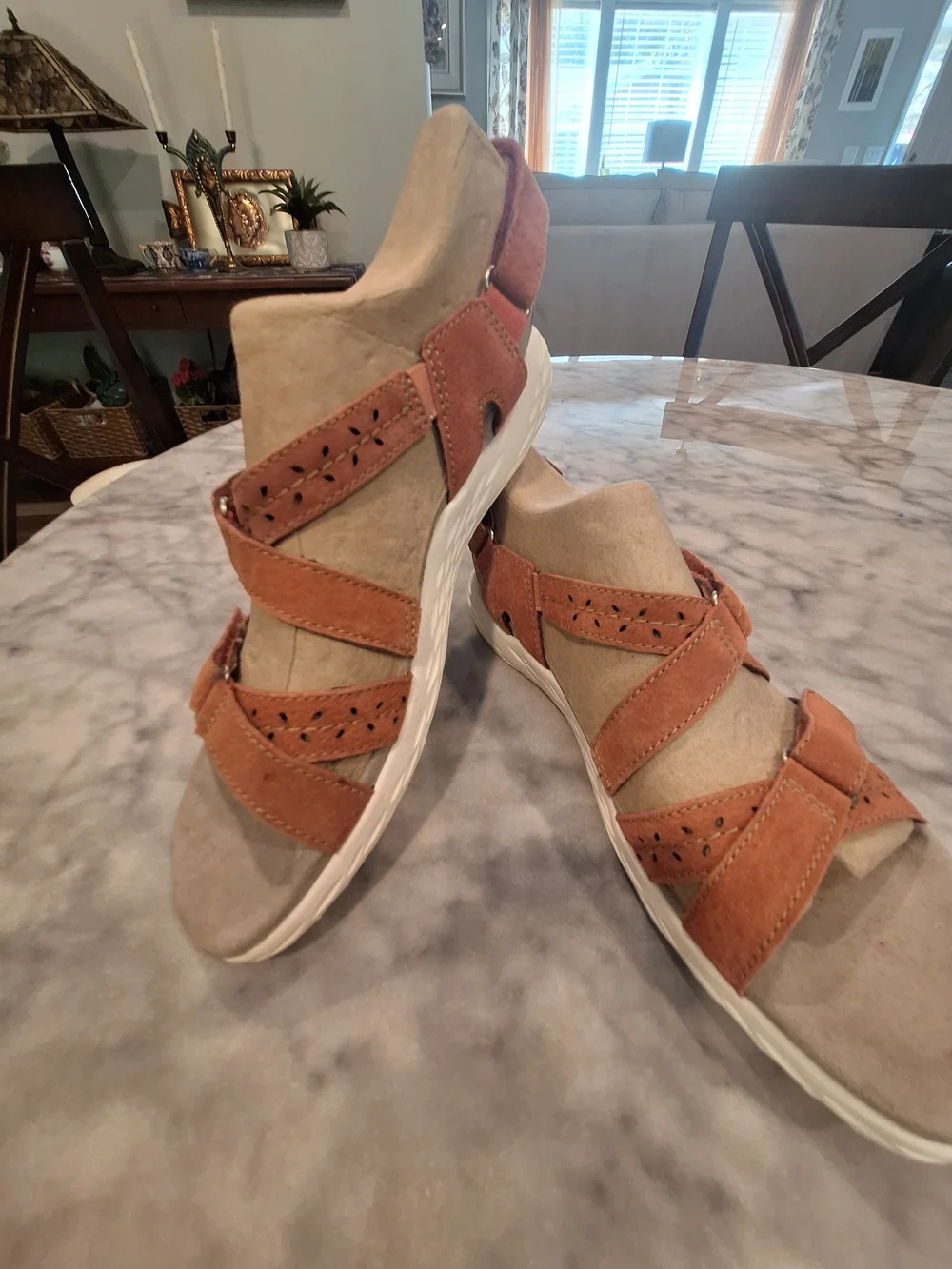 Earth Origins Rose Suede Strappy Slide Sandals 11M New.
